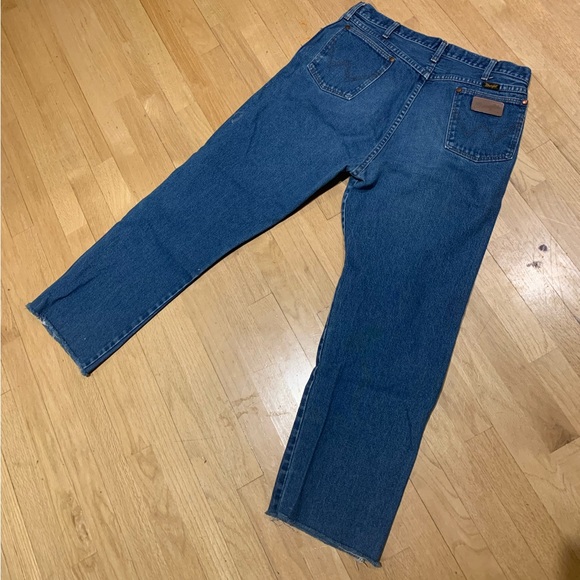 Vintage Wranglers 34” x 27.5” - Picture 5 of 8